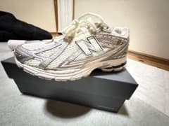 New Balance スニーカーのサムネイル