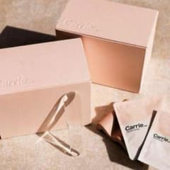Carrie 炭酸パック 炭酸パックの正しいやり方】 20分間放置→スパチュラで削ぎ落とす