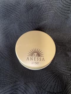 ANESSA クリームファンデーション SPF50+中間的な明るさのサムネイル