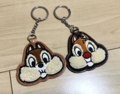t * 독서 칩과 데일 키 체인 세트 사인 포함