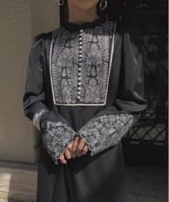 2602064 ELFIN EMBROIDERY CAFTAN DRESS 黒S - メルカリ