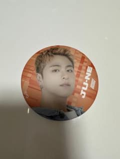 iKON ジュネ　缶バッジのサムネイル