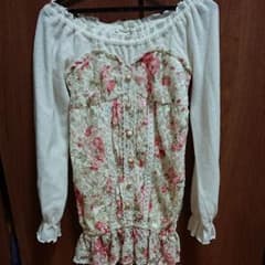 リズリサニット服のサムネイル