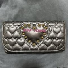 Betsey Johnson ハートキルティング 長財布 メタリックのサムネイル