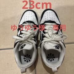 ナイキ　コートボロースニーカー　23センチのサムネイル