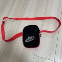 美品！NIKEミニバックのサムネイル