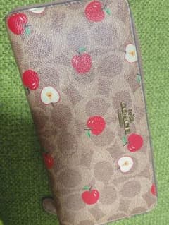 coach長財布のサムネイル