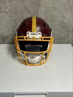 Schutt ベンジェンスプロ　アメリカンフットボール ヘルメット ワインレッド Schutt ベンジェンスプロ アメリカンフットボール ヘルメット ワイン