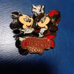 ハーバーサイドクリスマス 2007ピンバッジ ディズニーシー300円で