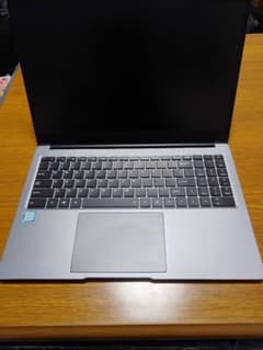 Chuwi AeroBook Pro 15.6インチ 4K 16GB 美品 - メルカリ