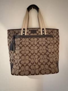 COACH シグネチャー トートバッグ ブラウン系のサムネイル