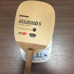 値下げしました【美品・中古】卓球 ラケット ヴィクタス ダイナウッドSのサムネイル