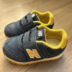 New Balance ベビーシューズ ネイビー/イエローのサムネイル