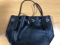 ZARA バッグ 黒のサムネイル