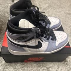 NIKE Air Jordan 1 High University Blueのサムネイル