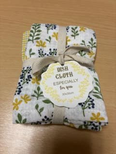 【早い者勝ち】花柄とチェック柄のdish cloth 30x30cmのサムネイル
