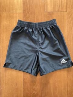 【りーママさん専用】adidas サッカー パンツ  130のサムネイル