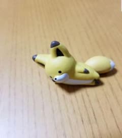 タヌキとキツネ　フィギュアのサムネイル