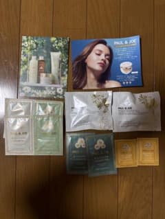 PAUL & JOE ヘアケア ファンデーション　トライアルセット サンプルのサムネイル