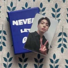 BTS トレカ テヒョン テテ V 公式 トレカ 偽物 コピー 非公式