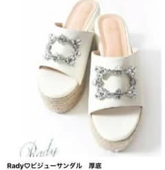 タイムセール本日18時迄　radyサンダル♡未使用新品のサムネイル