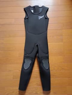 エボリックブラックフルスーツ ネオプレン製 膝パッド付きサイズML美品ノンジップ Fellow フルスーツ ネオプレン 膝パッド付き サイズ120 - メルカリ