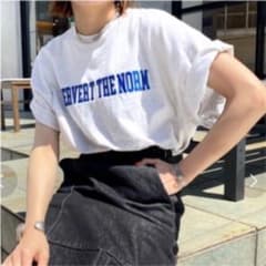 フーズフーギャラリー　半袖Tシャツのサムネイル
