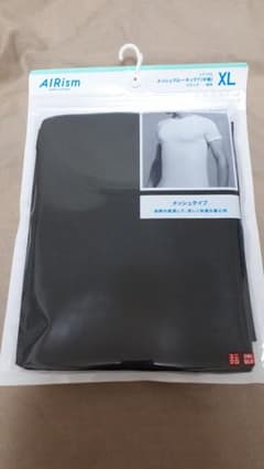 UNIQLO ユニクロ エアリズム　メンズ　ブラック　半袖　XLサイズのサムネイル