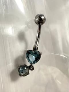 【新品】ハート×揺れる粒　ボディピアス　水色系