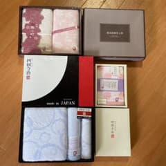 新品未使用　今治タオル　箱付きのサムネイル