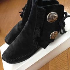 値下げ☆ミネトンカ♡フリンジブーツのサムネイル