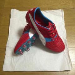 最終値下げ❗️PUMA サッカースパイクのサムネイル
