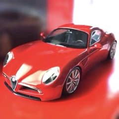 【匿名発送】Alfa Romeo 8C アルファロメオ 1/43のサムネイル