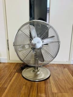 か*◎様 レトロデザイン メタル扇風機 本体 シルバーのサムネイル