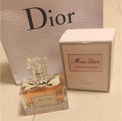 Miss Dior absolutely bloomingのサムネイル