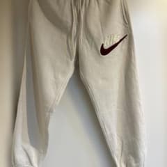 NIKEジョガーパンツMサイズクリーム色のサムネイル