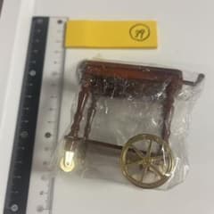 39 ミニチュア 木製調 ティーワゴンのサムネイル