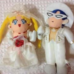 セーラームーンとタキシード仮面のサムネイル