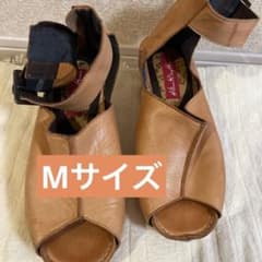 Hina Day Green サンダル キャメル Mサイズのサムネイル