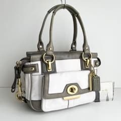 コーチ COACH ハンドバッグ ターンロック レザー バイカラー カーキ 白 コーチ COACH ハンドバッグ ターンロック レザー バイカラー カーキ 白