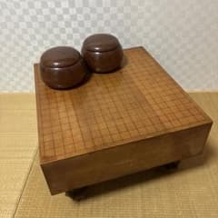 へそ付き】脚付き碁盤 4寸 蛤碁石 那智黒石 碁笥 囲碁 - メルカリ