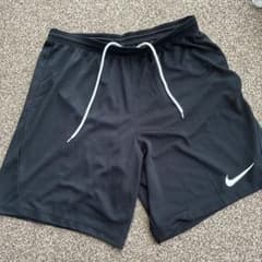 NIKE DRI-FIT ショートパンツ ブラック　Lのサムネイル