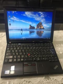 モバイルノートパソコン Lenovo 訳ありのサムネイル