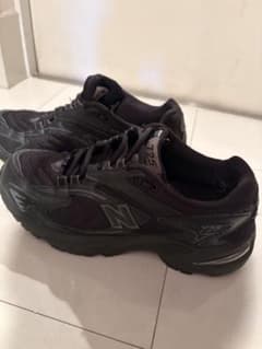 New Balance ML725 ブラックのサムネイル