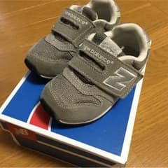 ニューバランス 15センチ スニーカーのサムネイル