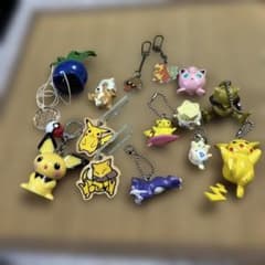 ポケモン フィギュア キーホルダー 13点セットのサムネイル