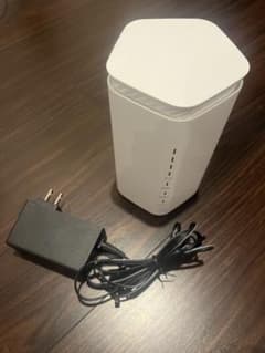 Speed Wi-Fi HOME 5G L12 Wi-Fi ルーターのサムネイル