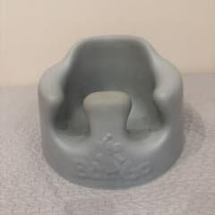 Bumbo バンボ　ベビーチェア グレーのサムネイル