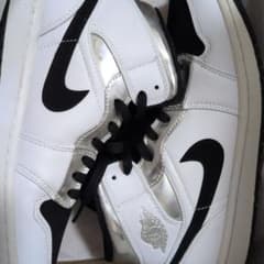 NIKE AIR JORDAN 1 ハイカット スニーカーのサムネイル