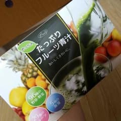 たっぷりフルーツ青汁のサムネイル